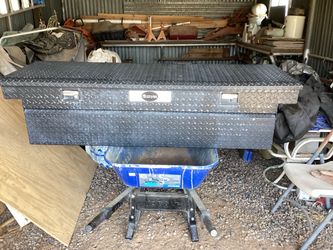 Truck Bed Tool Box and Loading Ramps