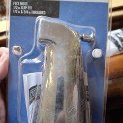 Tub Spout With Diverter