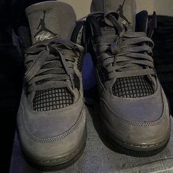 Air Jordon’s 4 Retro 10.5 and men
