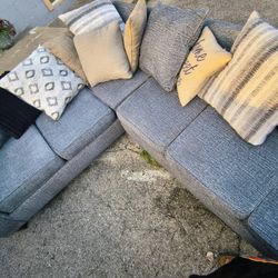 Havertys 6 Seater Sectional Sofa 