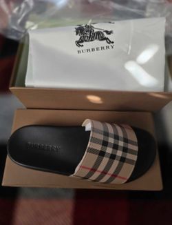 Burberry slides