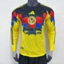 CLUB AMERICA SOCCER JERSEY FEW SIZES LEFT $45.- CASH PLEASE!