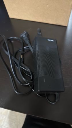 Jetson Bolt Charger