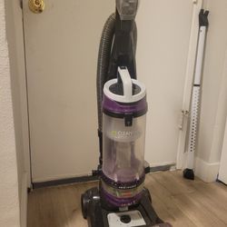 Bissell, clean view, swivel pet Vaccum