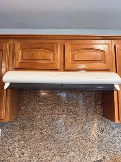 Under cabinet hood Kitchen aid