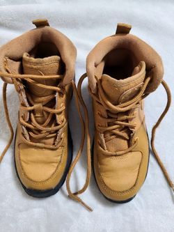 Kids Nike Manoa Leather Boots Size 13