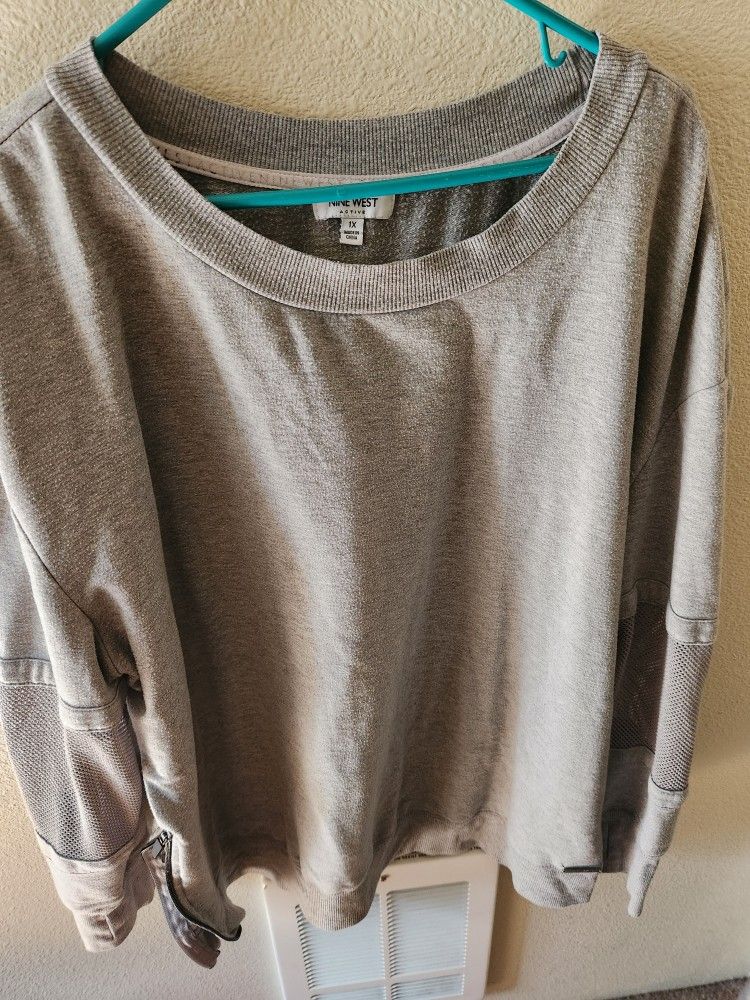 Womens Nine West Active Sweatshirt