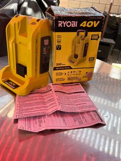 Ryobi 40V 300-Watt Portable Battery  Power Source