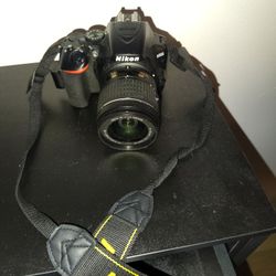 Nikon D3500 With Lens And Strap 