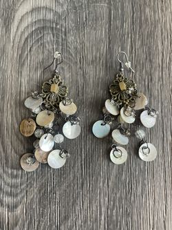 Adorable Dangling Chandelier Earrings