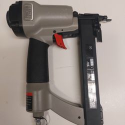 Porter Cable NS 100A 1/4” Narrower Crown Stapler 120 PSI 1/2  With Needles
