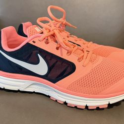 Nike Vomero 8 Running Shoes Womens Size 9.5 