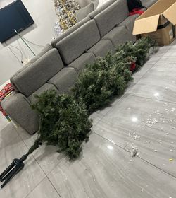 Christmas Tree 7ft Tall