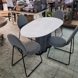 Brand New Modern 4 Chair Table Set