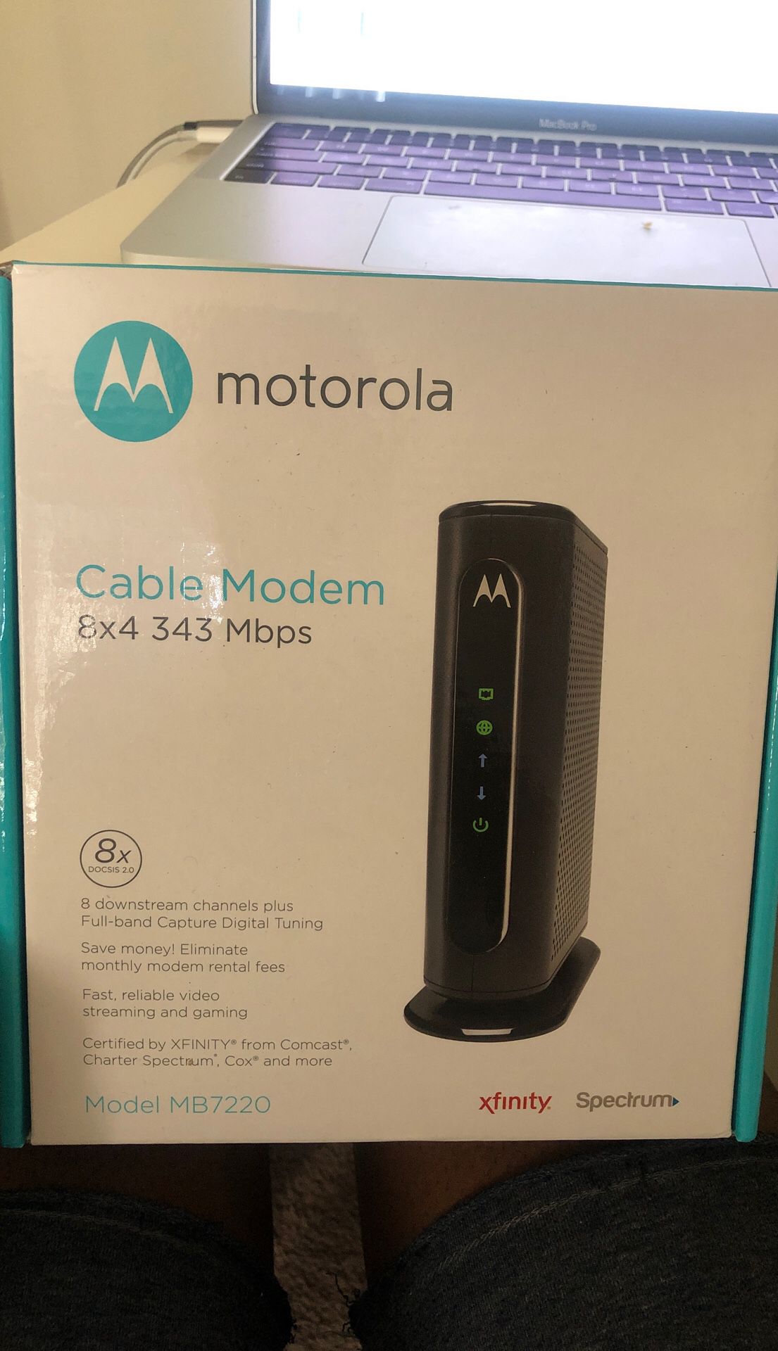 Motorola 8*4 343 mbps cable modem
