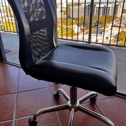 Ergonomic Mesh Office Chair