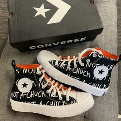 Black Converse - Size 6Y