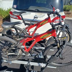 2 Specialized Ground Control Comp Full Suspension Bikes Bicycles. One with Spinergy Carbon 26" wheels, ML Frames Upgraded single cog up front