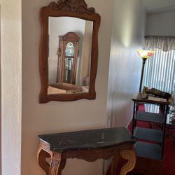 Nice Mirror And Entry Table