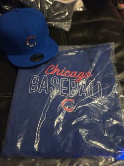 Chicago Cubs Hat and T-Shirt Bundl