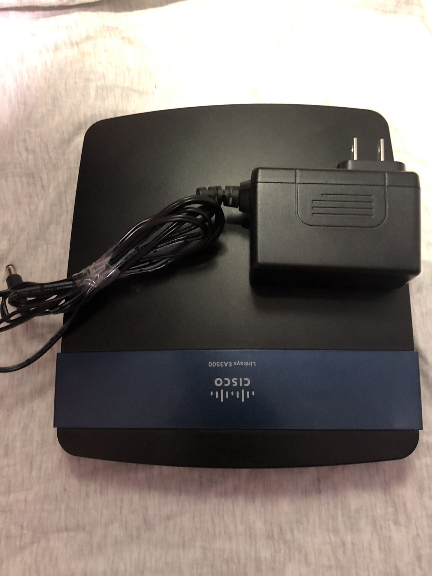 CISCO LINKSYS EA3500 DUAL-BAND N750 ROUTER WITH GIGABIT AND USB