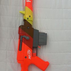 Fortnut Nerf Gun 😜