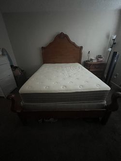 Wooden Bed Frame Queen
