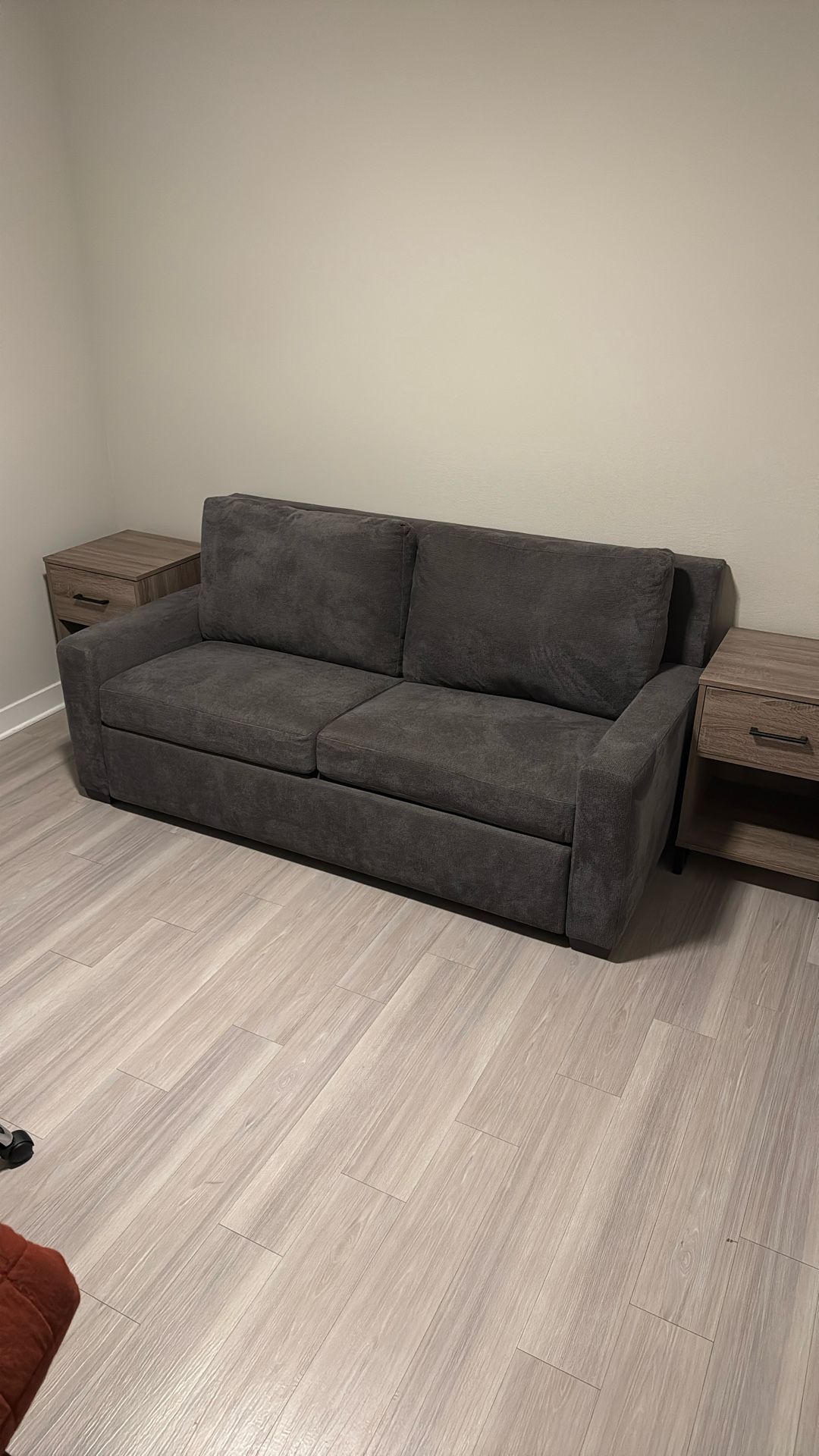 Comfort Sleeper Queen Pullout Couch