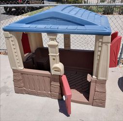 Step2 Charming Cottage Toddler Playhouse