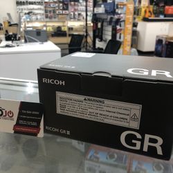 Ricoh GRIII Black