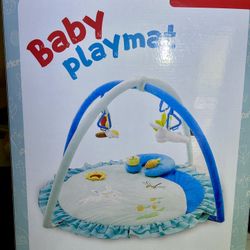 Baby play Matt