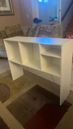 Desk top organizer great for college