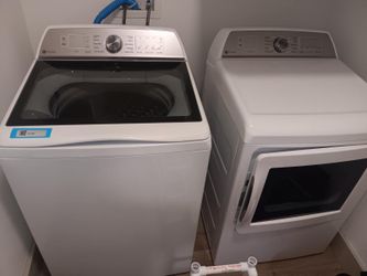 Washer & Dryer Set
