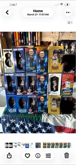 Dodgers bobble heads for trade