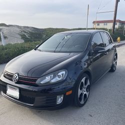 2011 Volkswagen GTI 2.0T Hatchback Sedan 4D