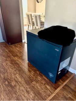 Deep freezer