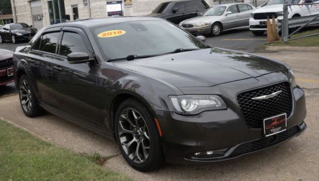 2018 Chrysler 300