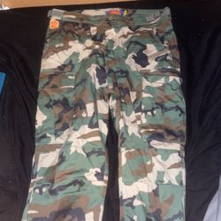 Empyre camo cargo pants 