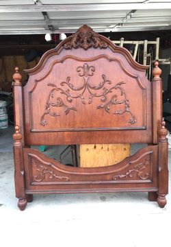 Coaster Queen Bed