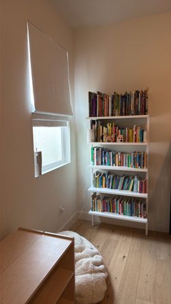 White Shelf CB2