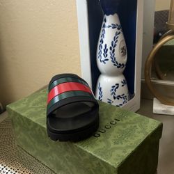 Gucci Slides Slippers New Men Size 8 