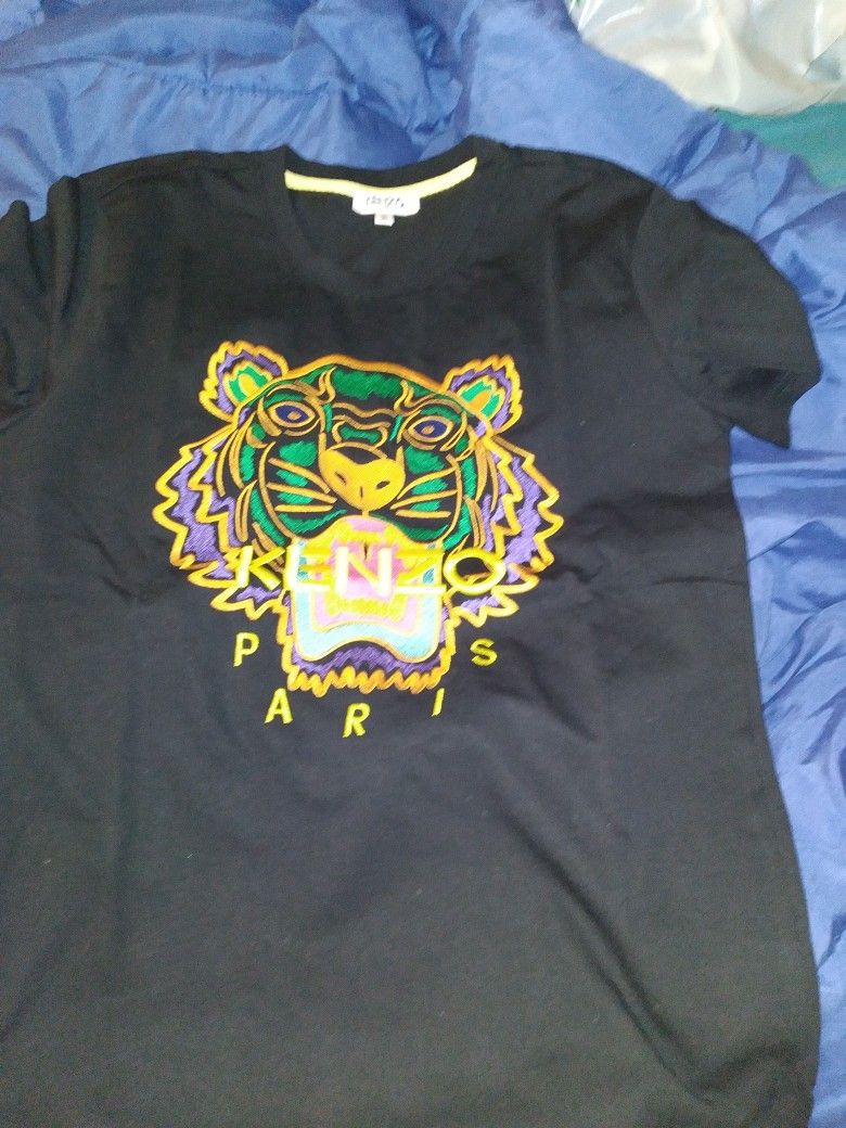 Kenzo Paris. T Shirt. Size Large