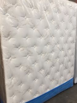 California King double pillow top sets $650