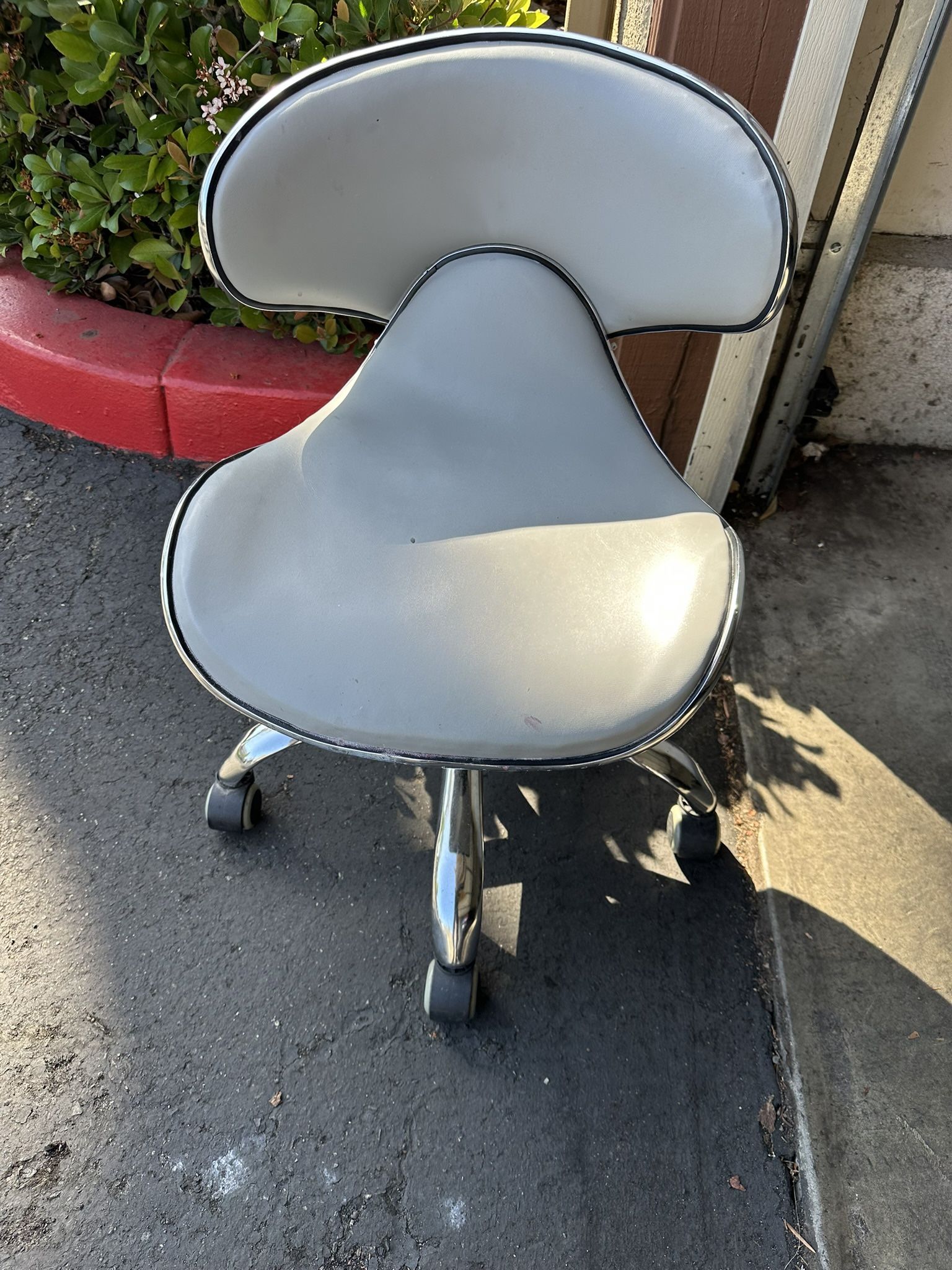 Pedicure stool