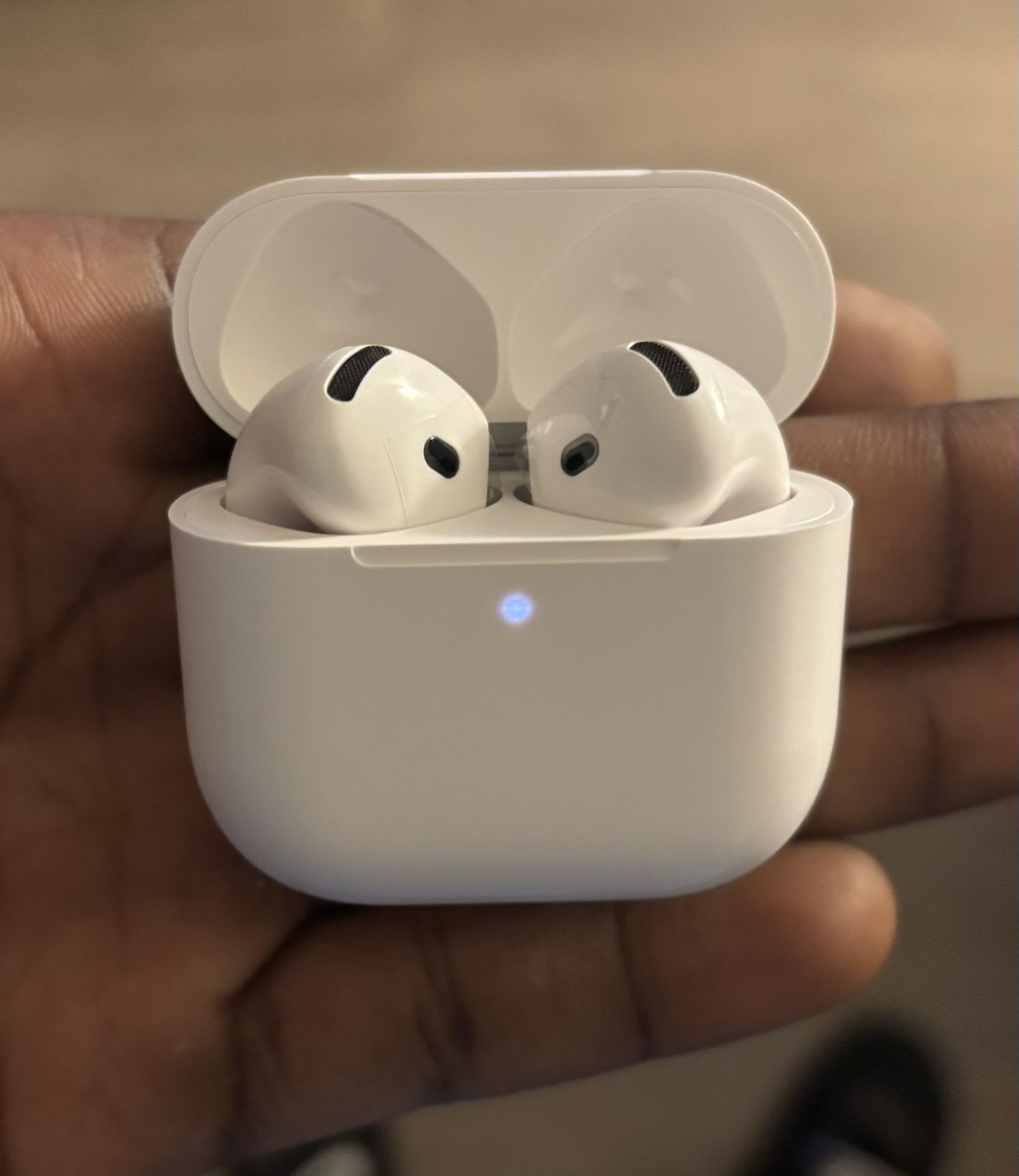 AirPod Gen 4