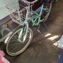 Electra 7 Speed Cruiser Bicycle