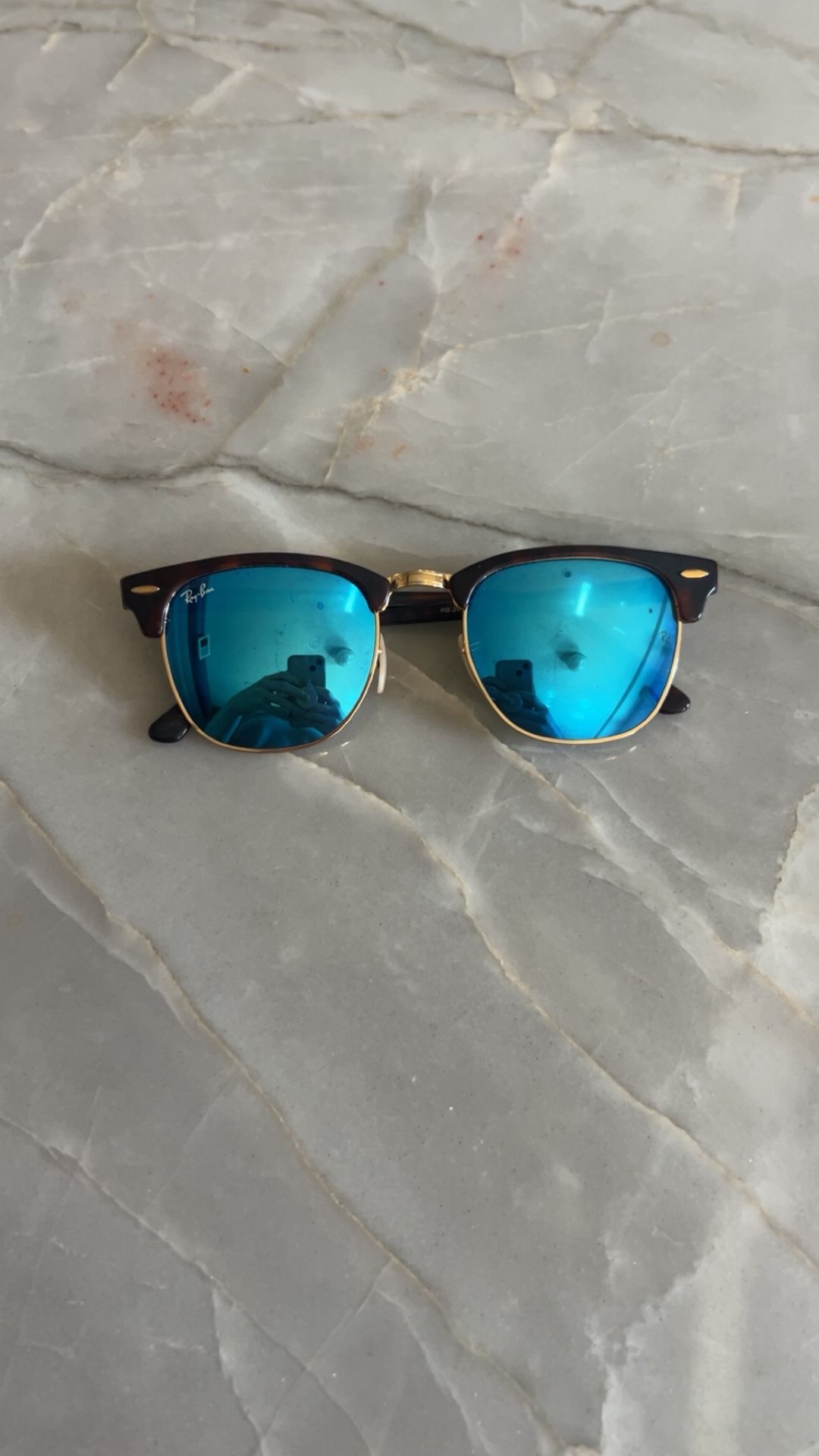 Men’s Ray-Ban sunglasses