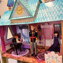 Frozen Elsa Dollhouse With Dolls And Furniture