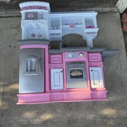 Little Tikes Kitchen Play