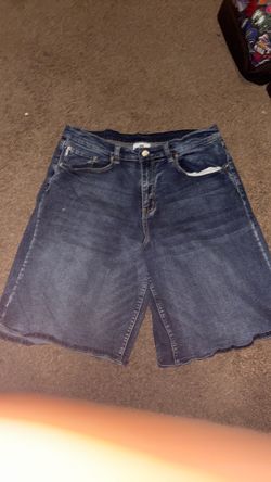 Size 36 denim pro clubs Jean shorts